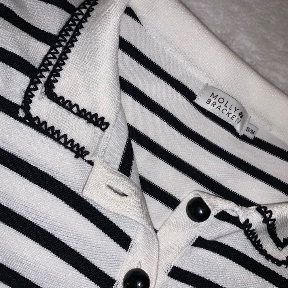 CUTE BUTTON UP TOP - Picture 2 of 3